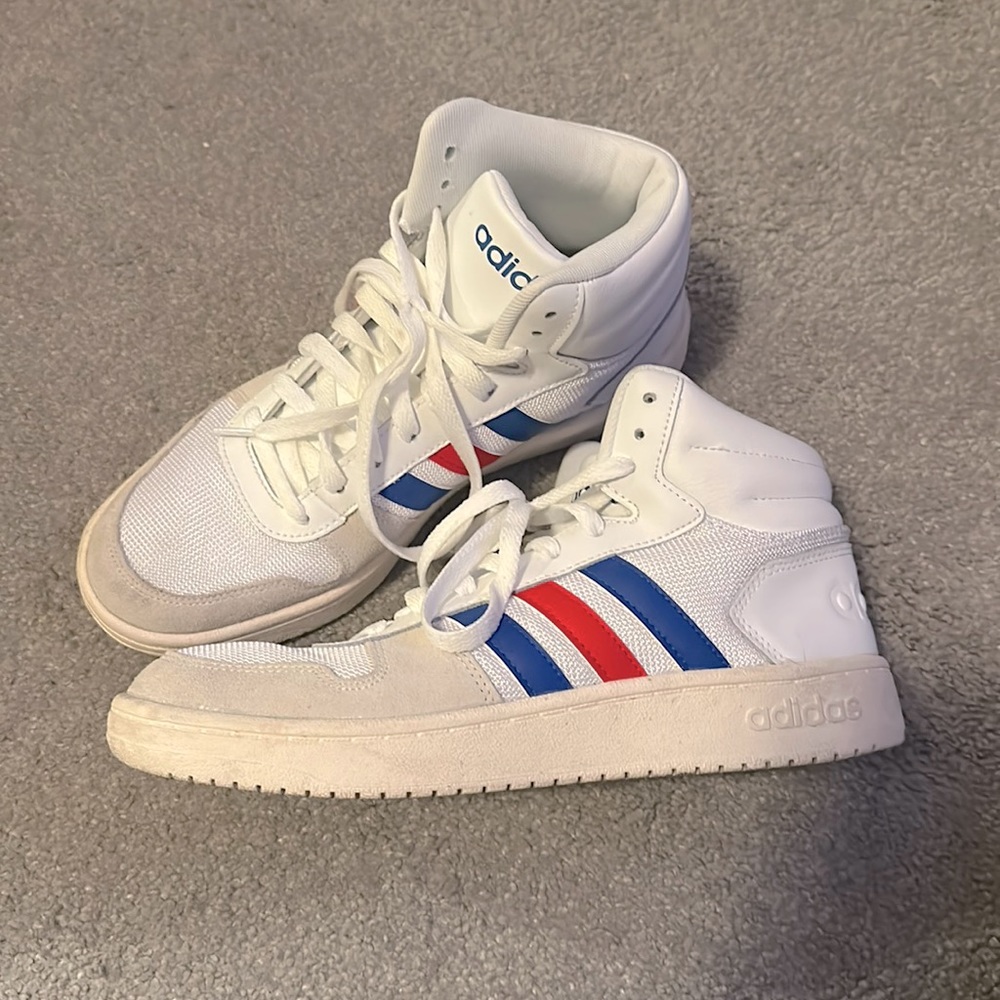 adidas Men's Hoops 2.0 Mid Sneaker size 8